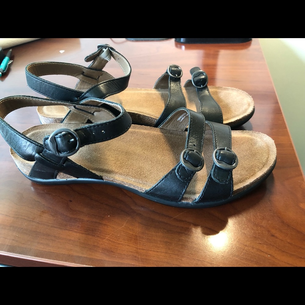 Dansko sandals never worn